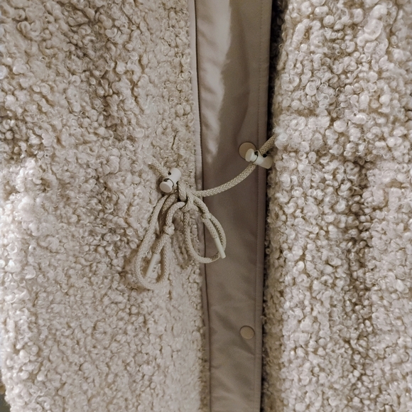 Cozy Cream Teddy Jacket - Picture 10 of 12